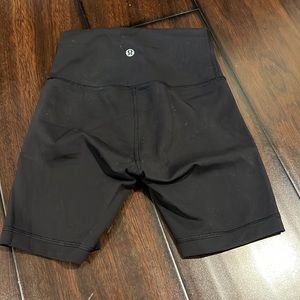 Lululemon wonder train biker shorts